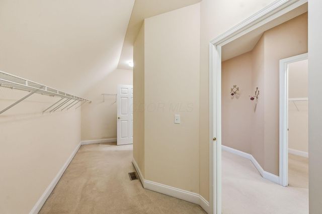 8226 Timber Mist Court, Dublin, OH 43017