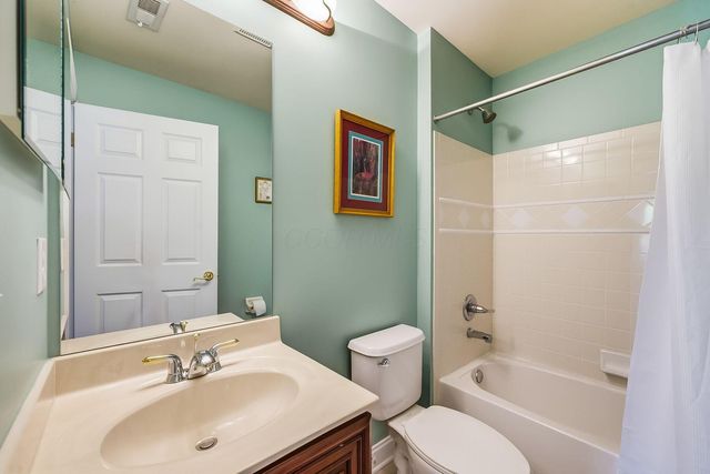 8226 Timber Mist Court, Dublin, OH 43017
