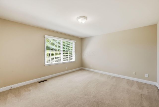 8226 Timber Mist Court, Dublin, OH 43017