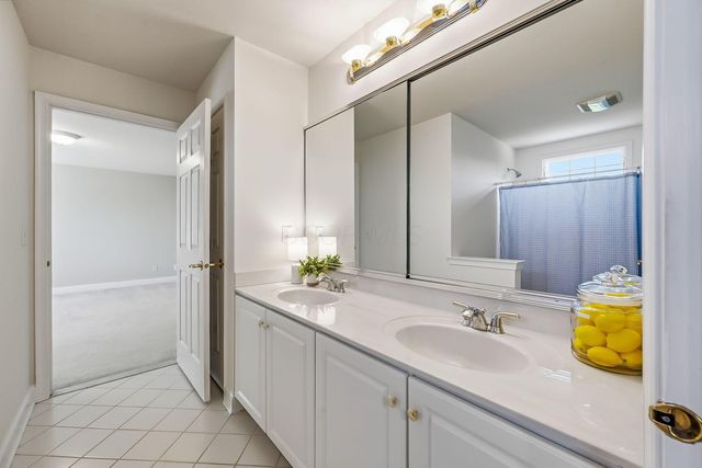 8226 Timber Mist Court, Dublin, OH 43017