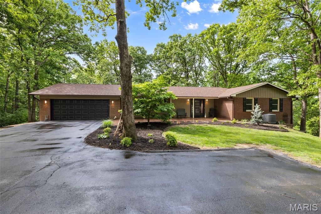 11427 Westhill Drive, Festus, MO 63028