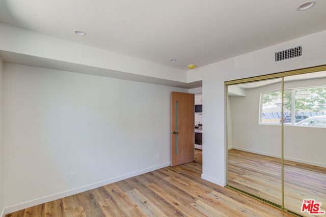 11906 Rochester, Los Angeles, CA 90025