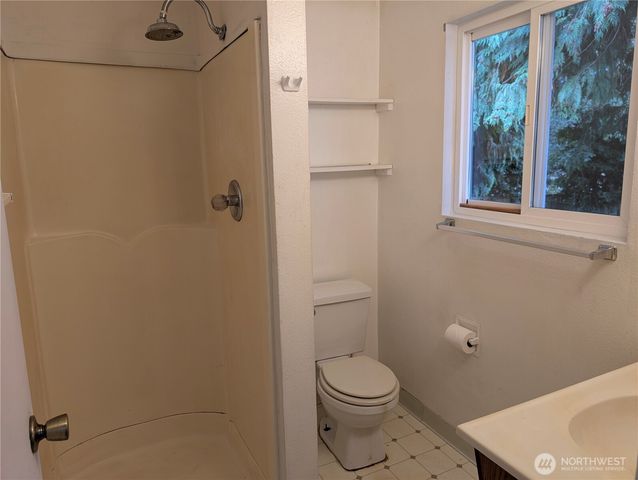 2111 5th Street SW, Puyallup, WA 98371