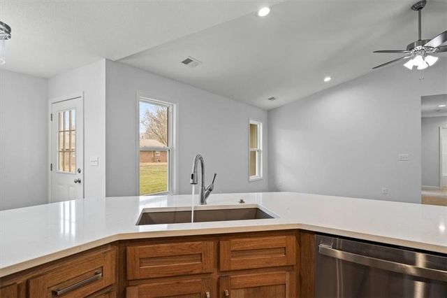 305 S Jefferson Street, Spring Hill, KS 66083