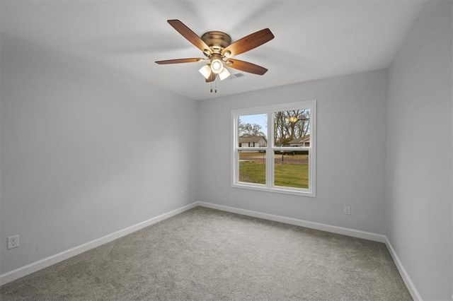 305 S Jefferson Street, Spring Hill, KS 66083