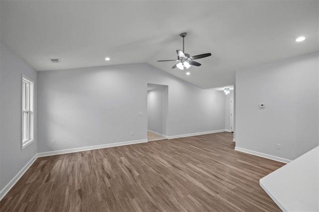 305 S Jefferson Street, Spring Hill, KS 66083