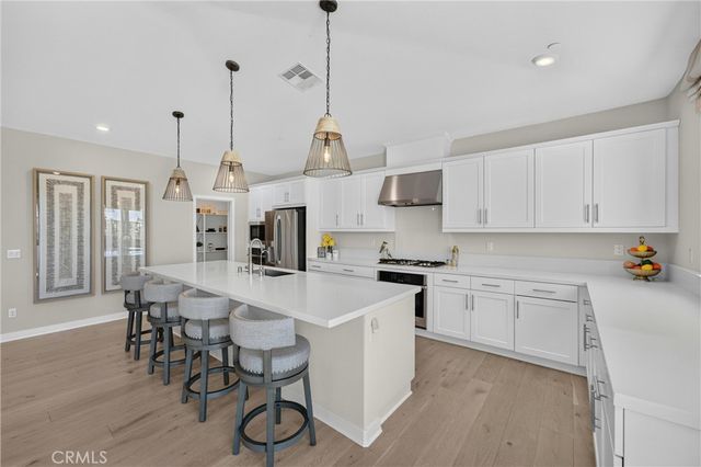1882 Pele Way, Corona, CA 92882