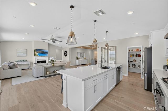 1882 Pele Way, Corona, CA 92882