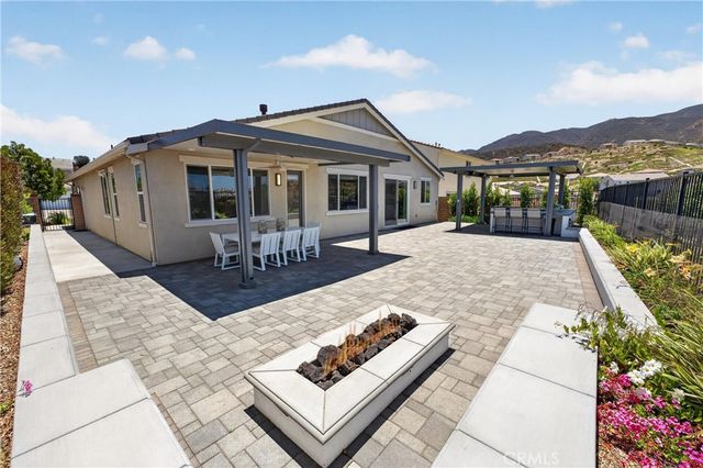 1882 Pele Way, Corona, CA 92882