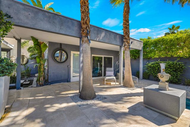 279 W Overlook Road, Palm Springs, CA 92264