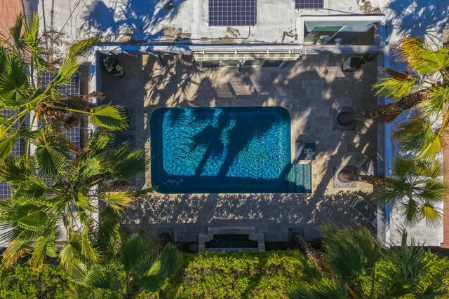 279 W Overlook Road, Palm Springs, CA 92264