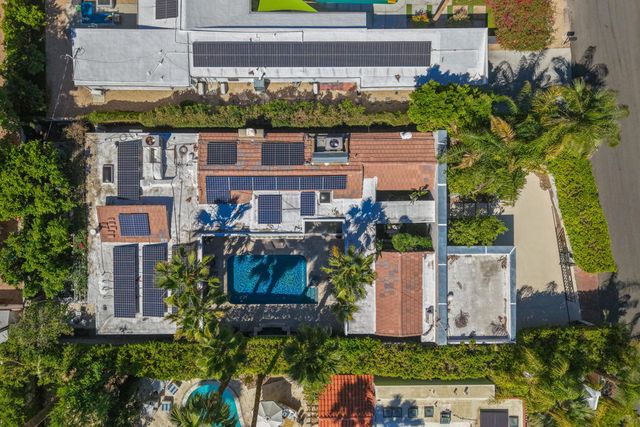 279 W Overlook Road, Palm Springs, CA 92264