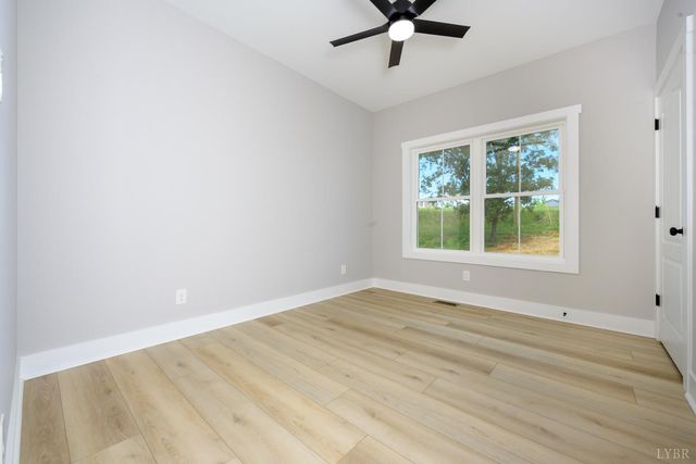 2249 Lipscomb Road, Moneta, VA 24121