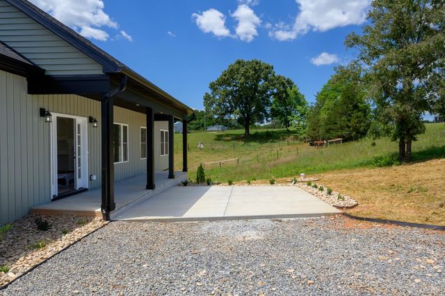 2249 Lipscomb Road, Moneta, VA 24121