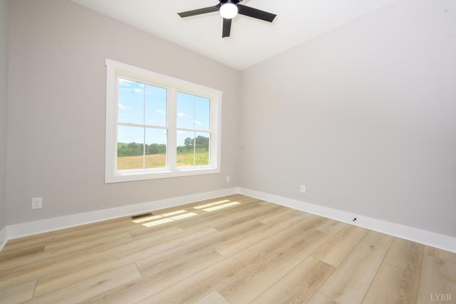 2249 Lipscomb Road, Moneta, VA 24121