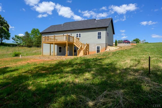 2249 Lipscomb Road, Moneta, VA 24121