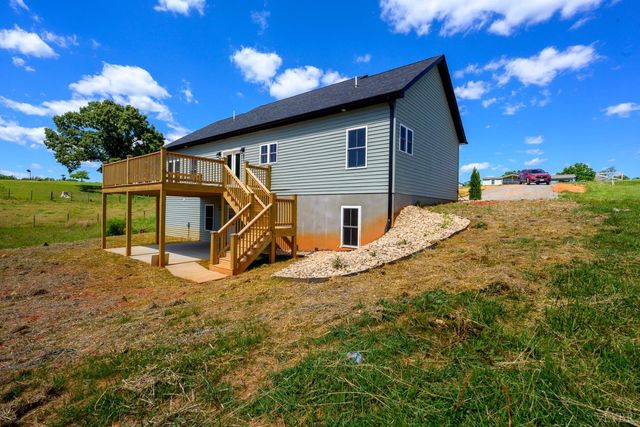 2249 Lipscomb Road, Moneta, VA 24121