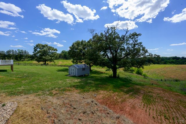2249 Lipscomb Road, Moneta, VA 24121