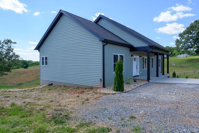 2249 Lipscomb Road, Moneta, VA 24121