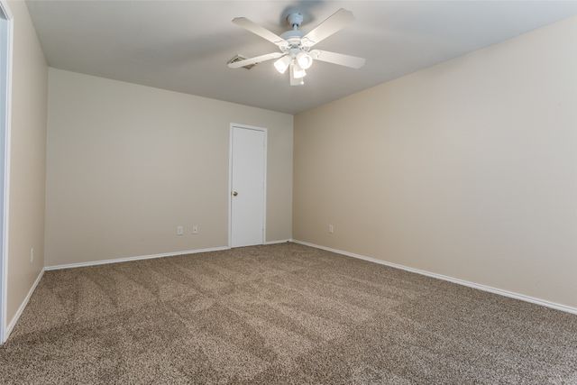 404 Oxford Drive, Wylie, TX 75098