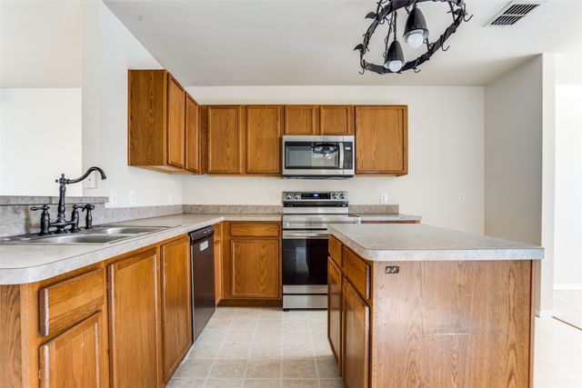 404 Oxford Drive, Wylie, TX 75098