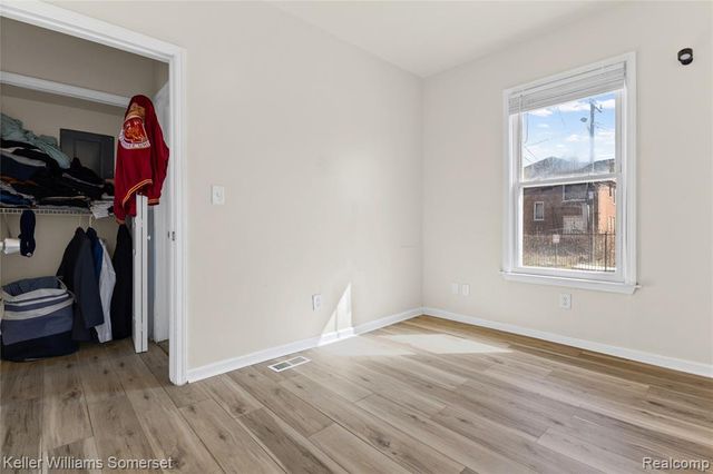 13660 Ohio Street, Detroit, MI 48238