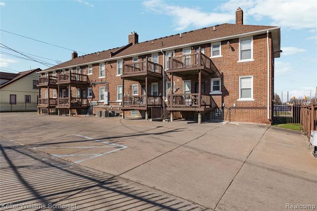 13660 Ohio Street, Detroit, MI 48238