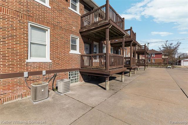 13660 Ohio Street, Detroit, MI 48238