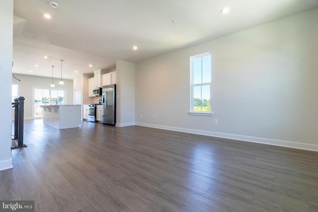 8100 PRIMROSE LN, Laurel, MD 20723