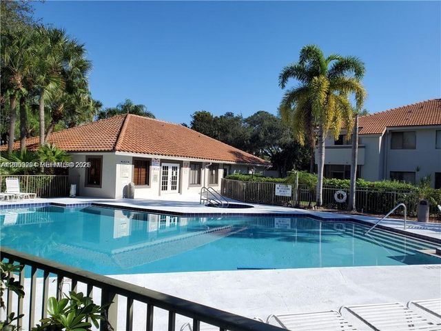 3204 Coral Lake Ln 3204, Coral Springs, FL 33065
