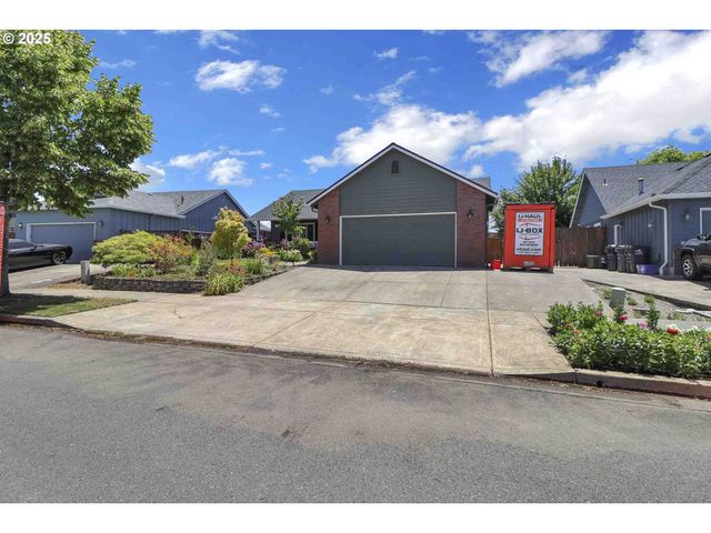 5986 ROMBAUER Rd, Eugene, OR 97402