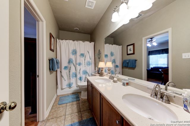 13409 Bristol Oak, Universal City, TX 78148