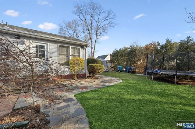 39-02 Taylor Road, Fair Lawn, NJ 07410