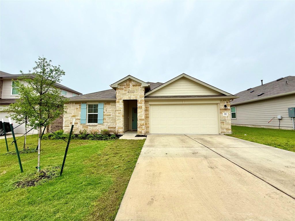 251 Arroyo Sweetwood CIR, Kyle, TX 78640