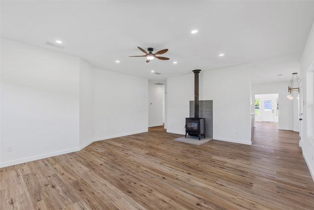 319 Whippoorwill Drive, Wills Point, TX 75169