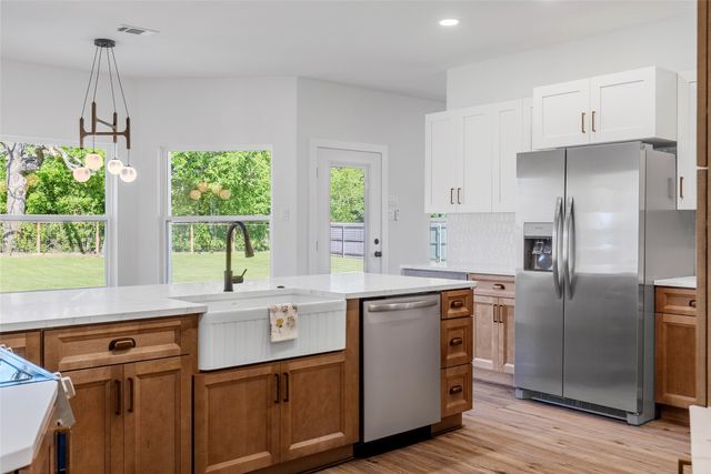 319 Whippoorwill Drive, Wills Point, TX 75169