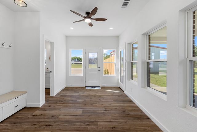 319 Whippoorwill Drive, Wills Point, TX 75169
