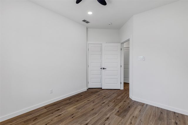 319 Whippoorwill Drive, Wills Point, TX 75169