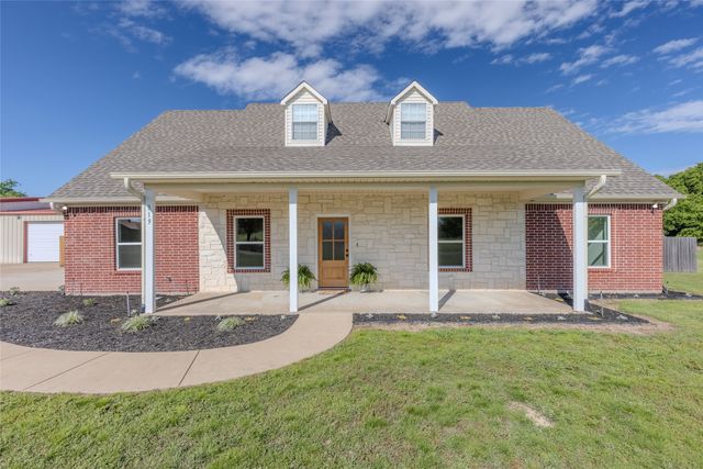 319 Whippoorwill Drive, Wills Point, TX 75169
