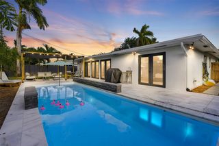 2105 NE 62nd St, Fort Lauderdale, FL 33308
