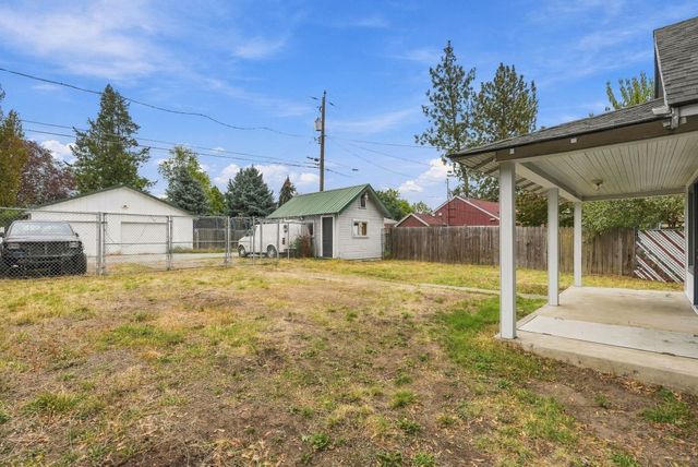 5812 N Monroe St, Spokane, WA 99205