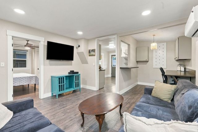 5812 N Monroe St, Spokane, WA 99205