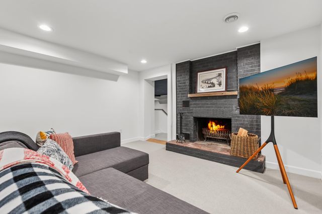 3605 Parkway Street, Deephaven, MN 55391