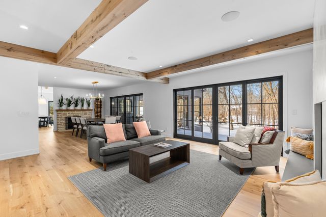 3605 Parkway Street, Deephaven, MN 55391