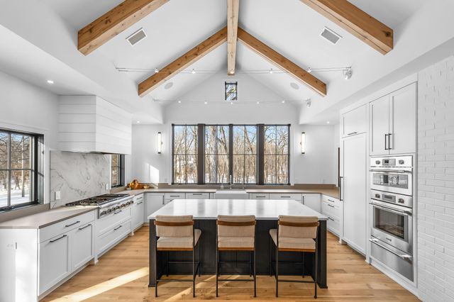 3605 Parkway Street, Deephaven, MN 55391