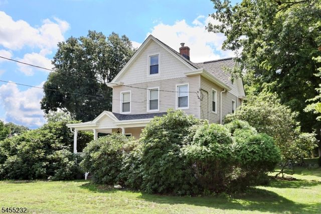 142 Wyckoff, Waldwick Boro, NJ 07463