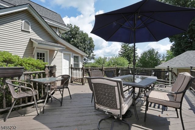 142 Wyckoff, Waldwick Boro, NJ 07463