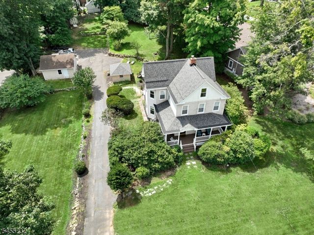 142 Wyckoff, Waldwick Boro, NJ 07463
