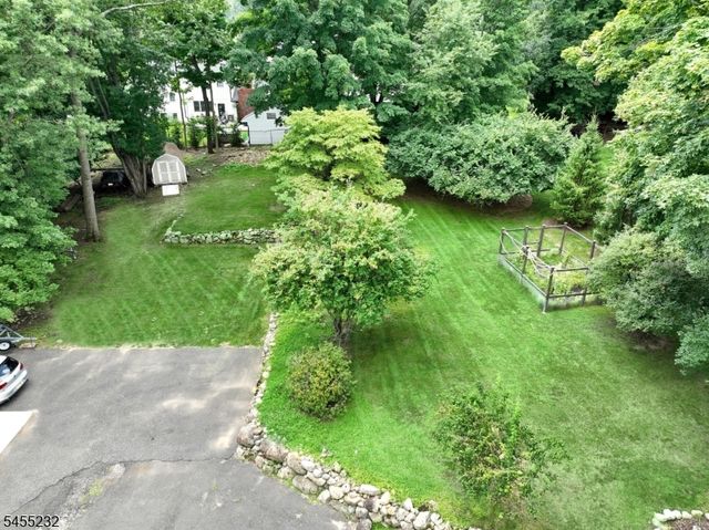 142 Wyckoff, Waldwick Boro, NJ 07463