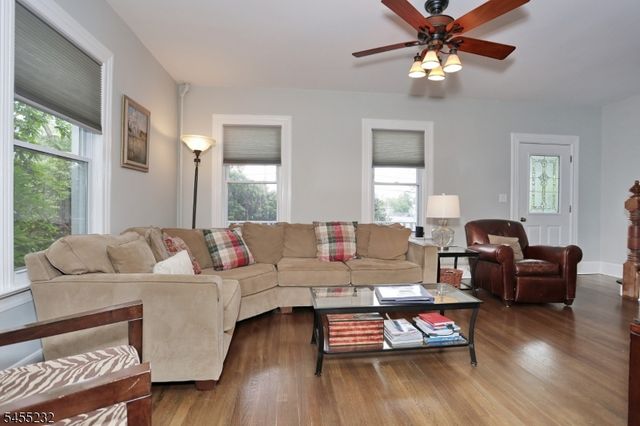 142 Wyckoff, Waldwick Boro, NJ 07463